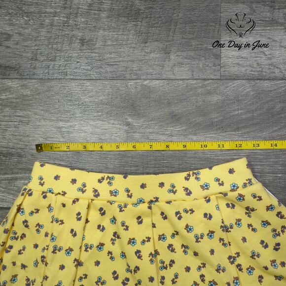 So Juniors Pull on Mini Skort Size S - Picture 4 of 6